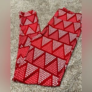 Lularoe valentines leggings